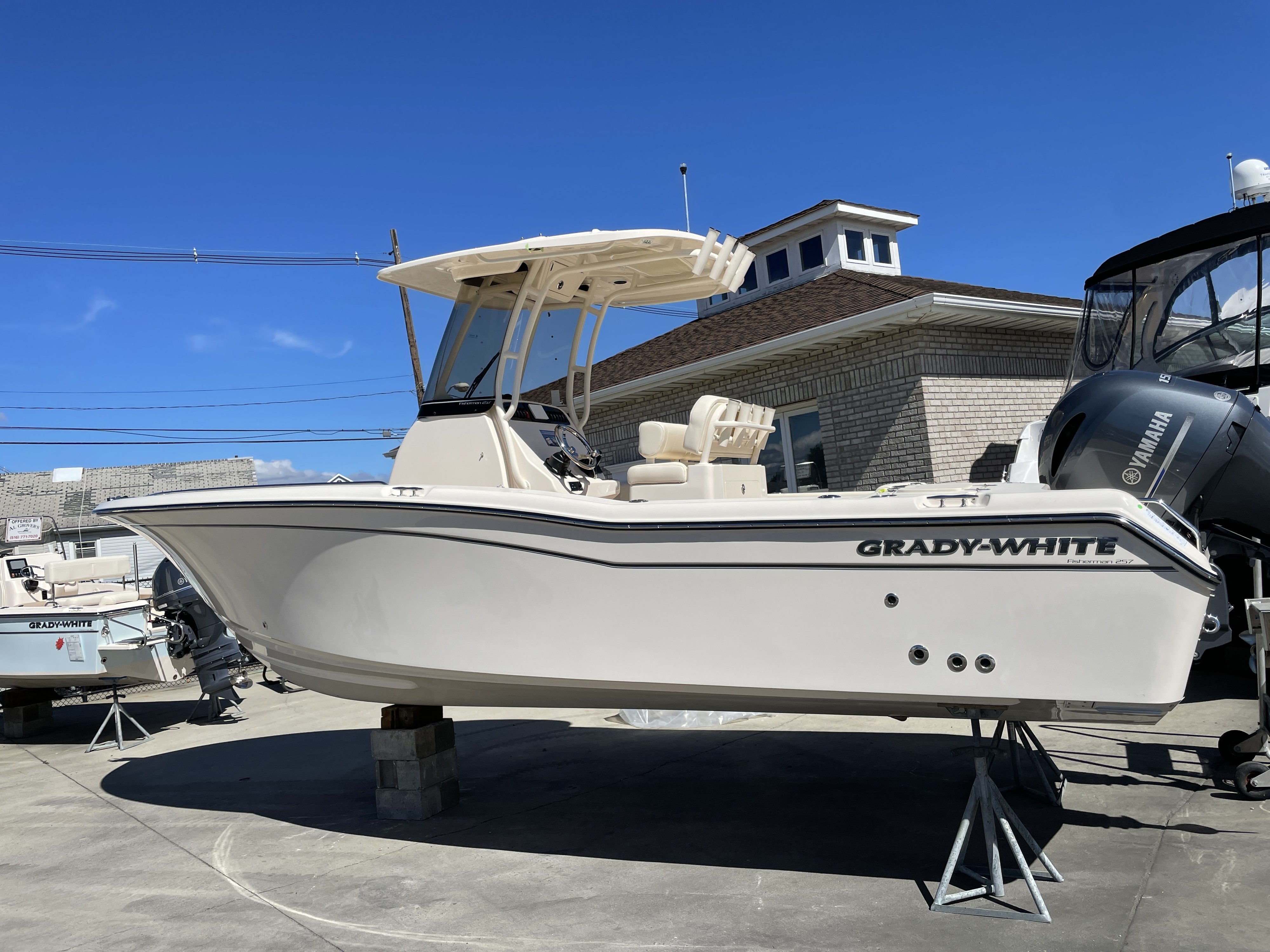 2023 Grady-White Fisherman 257